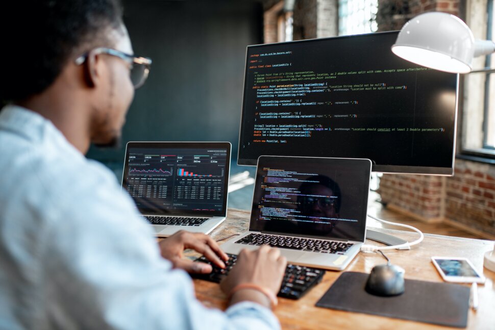 Tips on how to become a professional Web Designer and Programmer